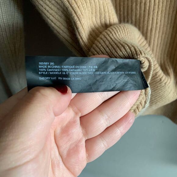 Theory Pale Camel Colorblock Cashmere Turtleneck Sweater $495 Size M Medium - Picture 6 of 6